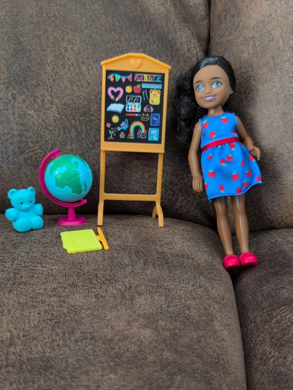Barbie: Chelsea Can Be A Teacher Playset